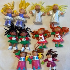 Cabbage patch toy figurines